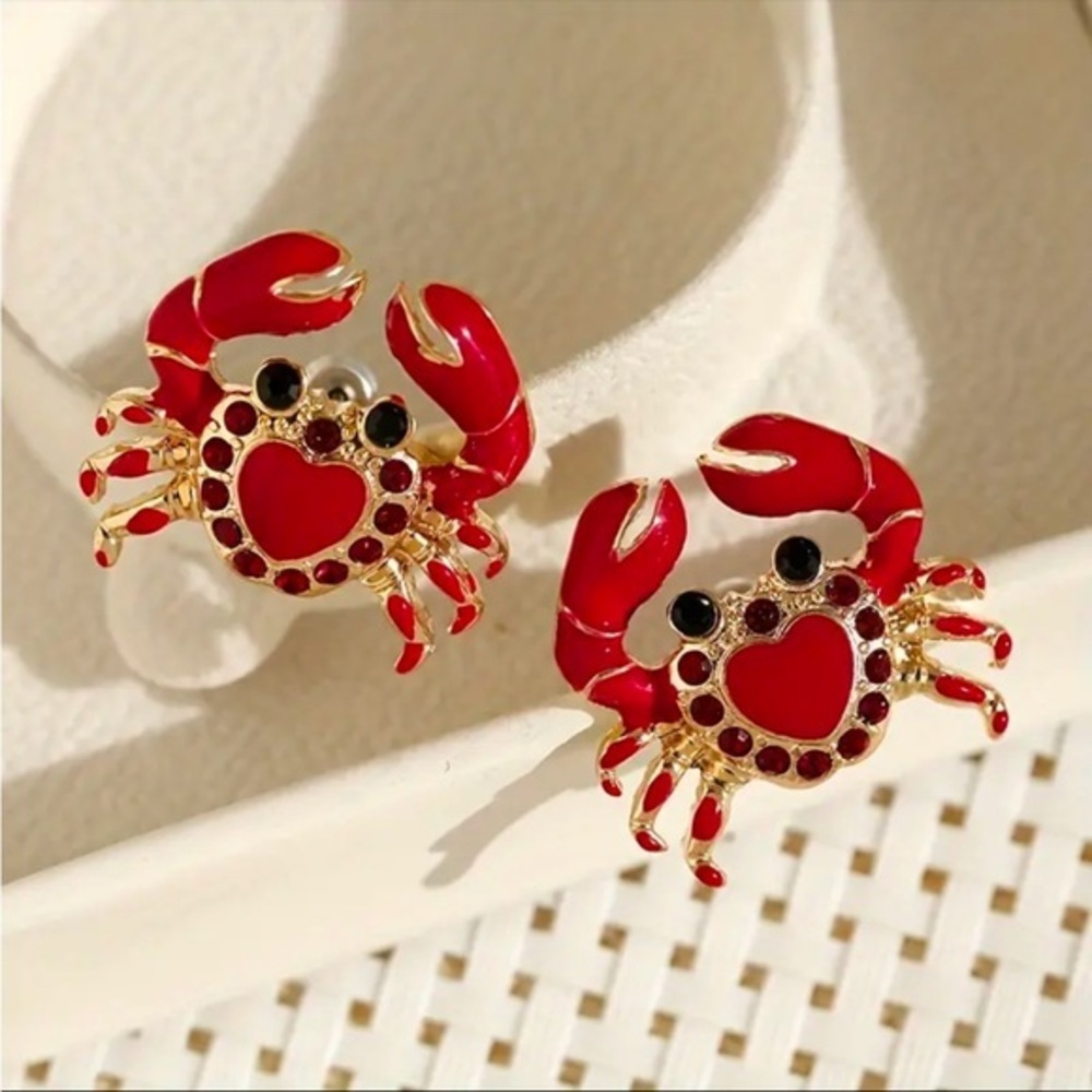 Red Crab Stud Earrings Enamel Gold Tone Coastal Beach Jewelry NWT